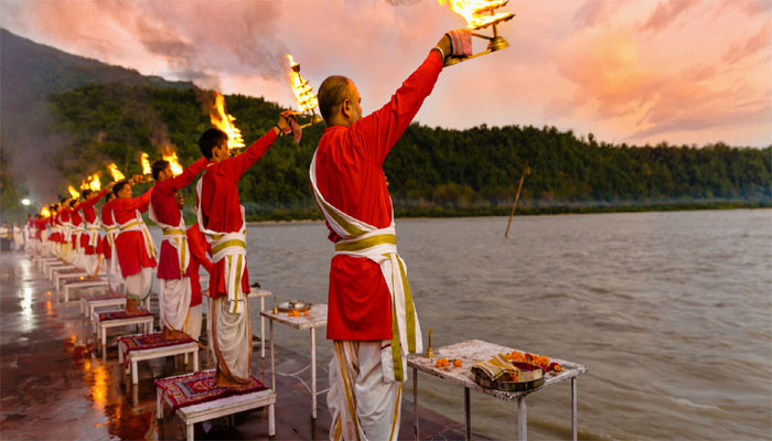 best places to visit in rishikesh-ganga arti